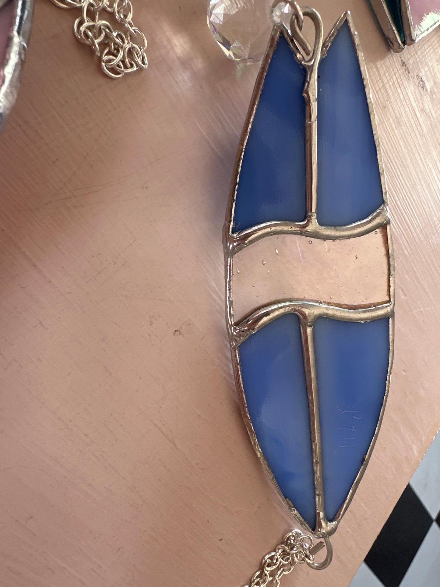 Lizard Glass Design - Surfboard stained glass