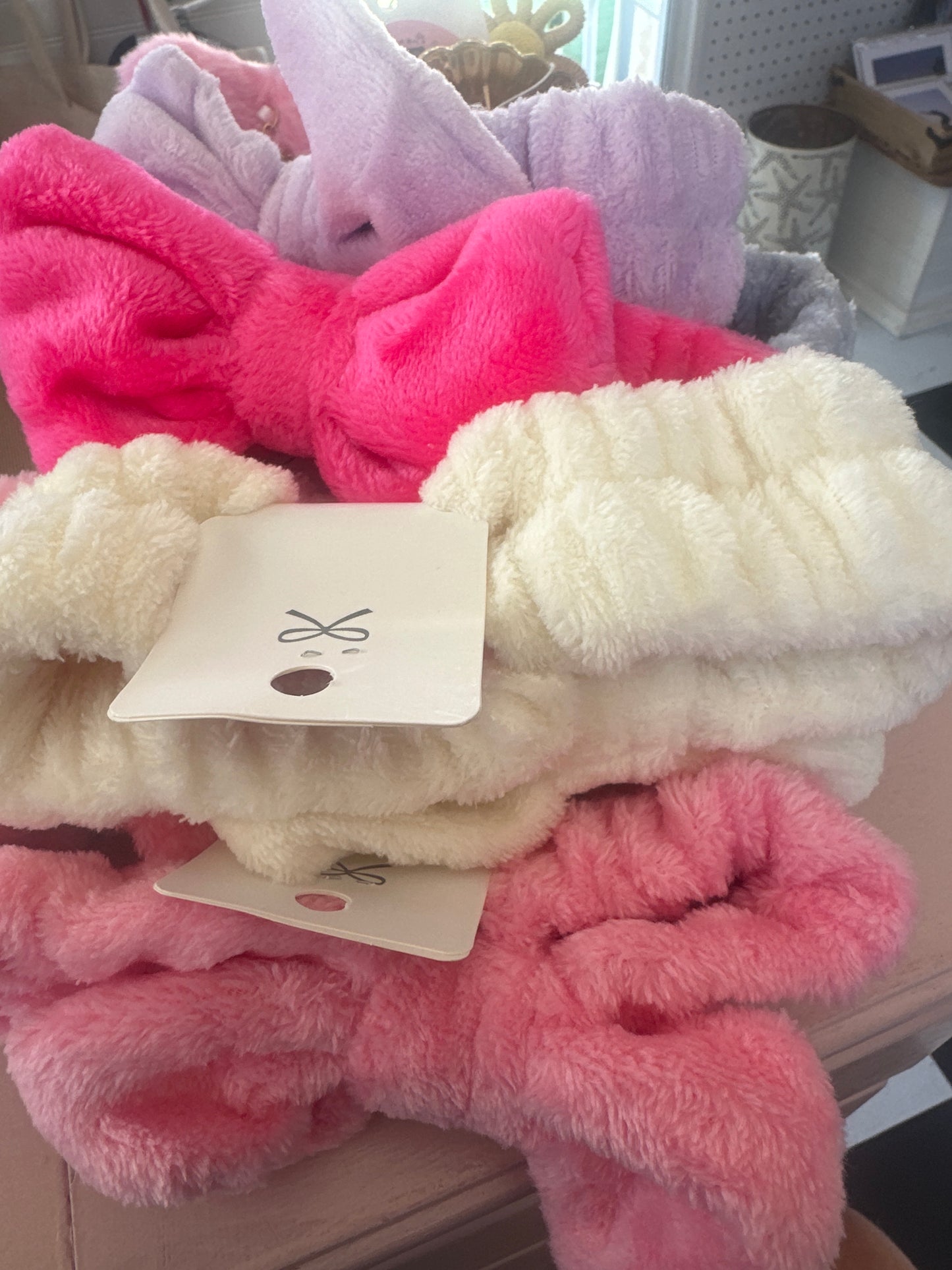 Fluffy soft bow hairbands for makeup