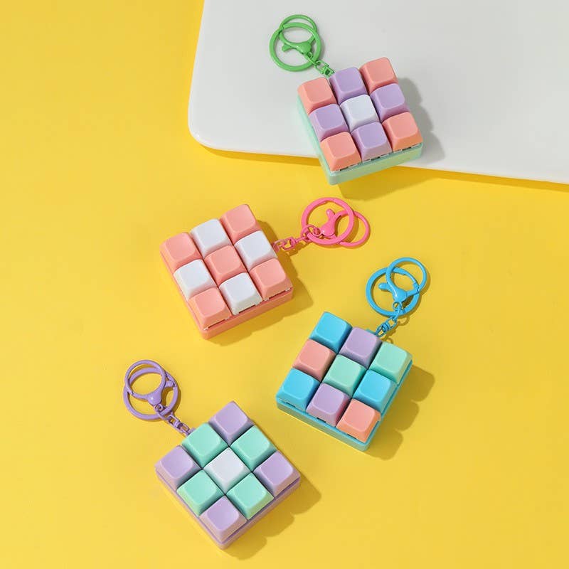 Keyboard Fidget Stress Relief Keychain | 40KC182