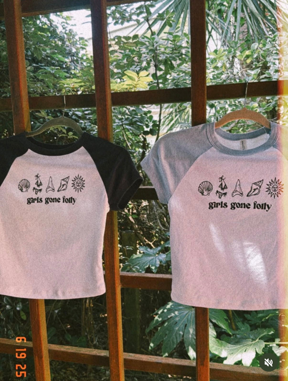 Girls Gone Folly - Sea Shell Crop