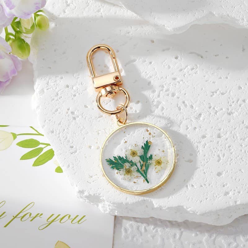 BAG CHARM-PRESSED DRIED FLOWER HEART ROUND | keychain