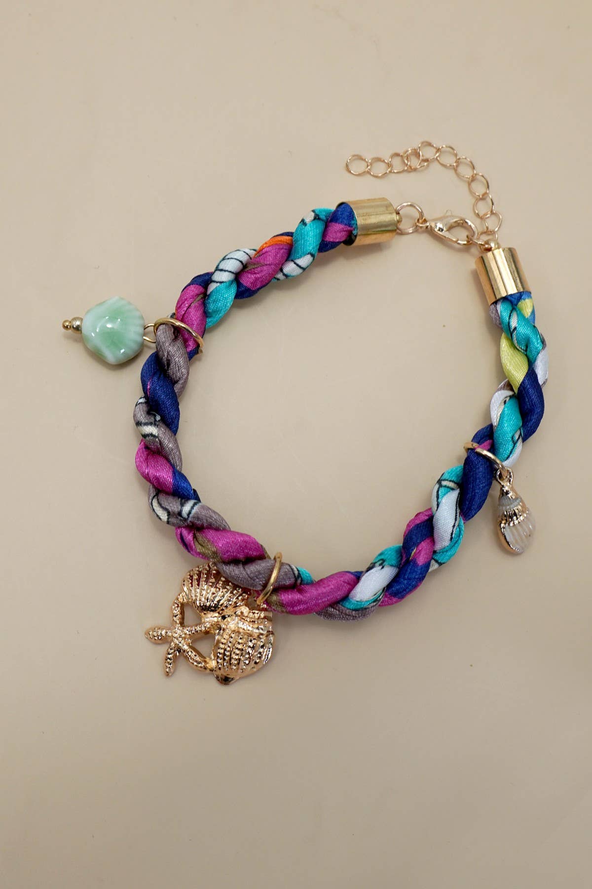 18K STAINLESS STEEL SCARF CHARM BRACELET | 40B5192