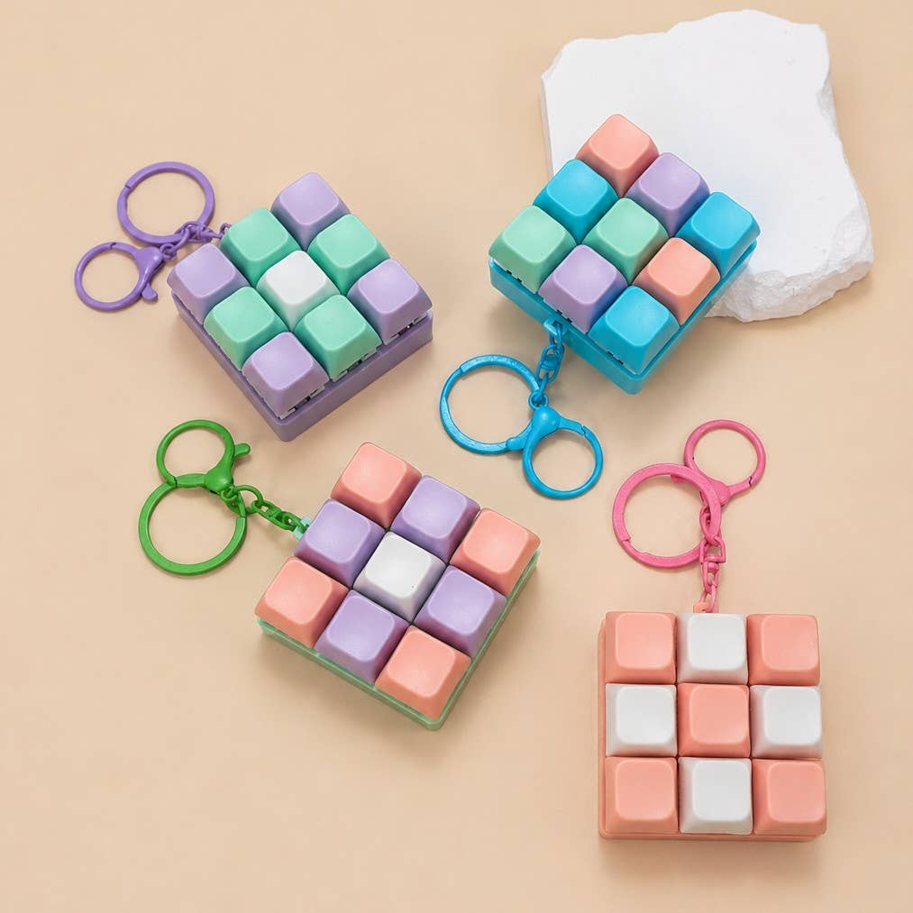 Keyboard Fidget Stress Relief Keychain | 40KC182